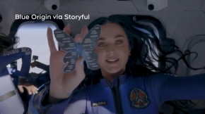Katy Perry dans l'espace, en profite pour annoncer ses nouveaux titres...